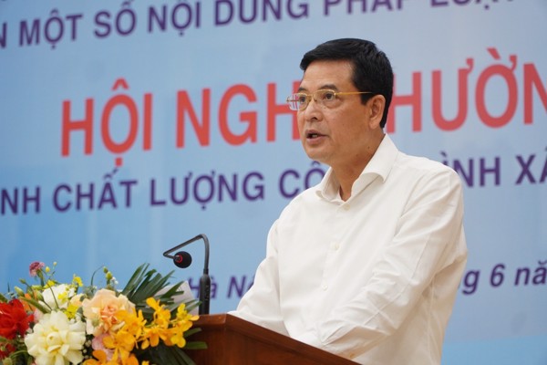 Hội thảo “Đánh giá an toàn công trình trong quá trình khai thác, sử dụng và phổ biến một số nội dung pháp luật mới trong hoạt động xây dựng”.