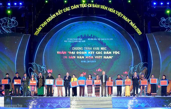 Thủ tướng: Truyền thống đại đoàn kết đã làm nên một sức mạnh vô bờ bến