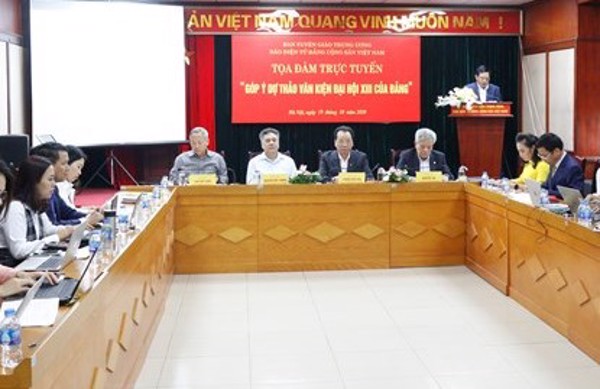 Lắng nghe, tiếp thu, xin ý kiến 'Góp ý dự thảo Văn kiện Đại hội XIII của Đảng'