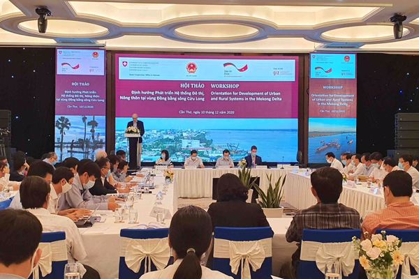 Hội thảo “Định hướng phát triển hệ thống đô thị, nông thôn tại vùng đồng bằng sông Cửu Long”