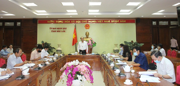 UBND tỉnh họp giải quyết khó khăn cho doanh nghiệp