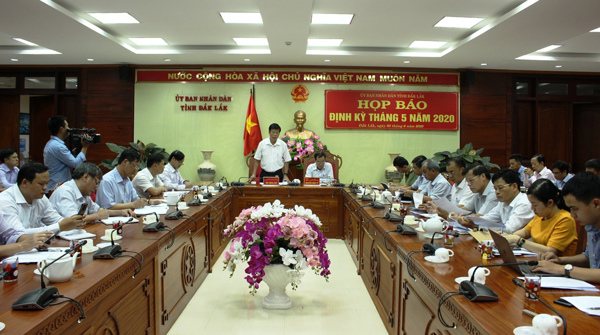 UBND tỉnh họp báo định kỳ tháng 5/2020