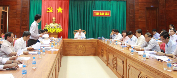 Họp thông qua dự thảo Nghị quyết về phân bổ dự toán ngân sách năm 2018 trình Kỳ họp thứ 5, HĐND tỉnh khóa IX