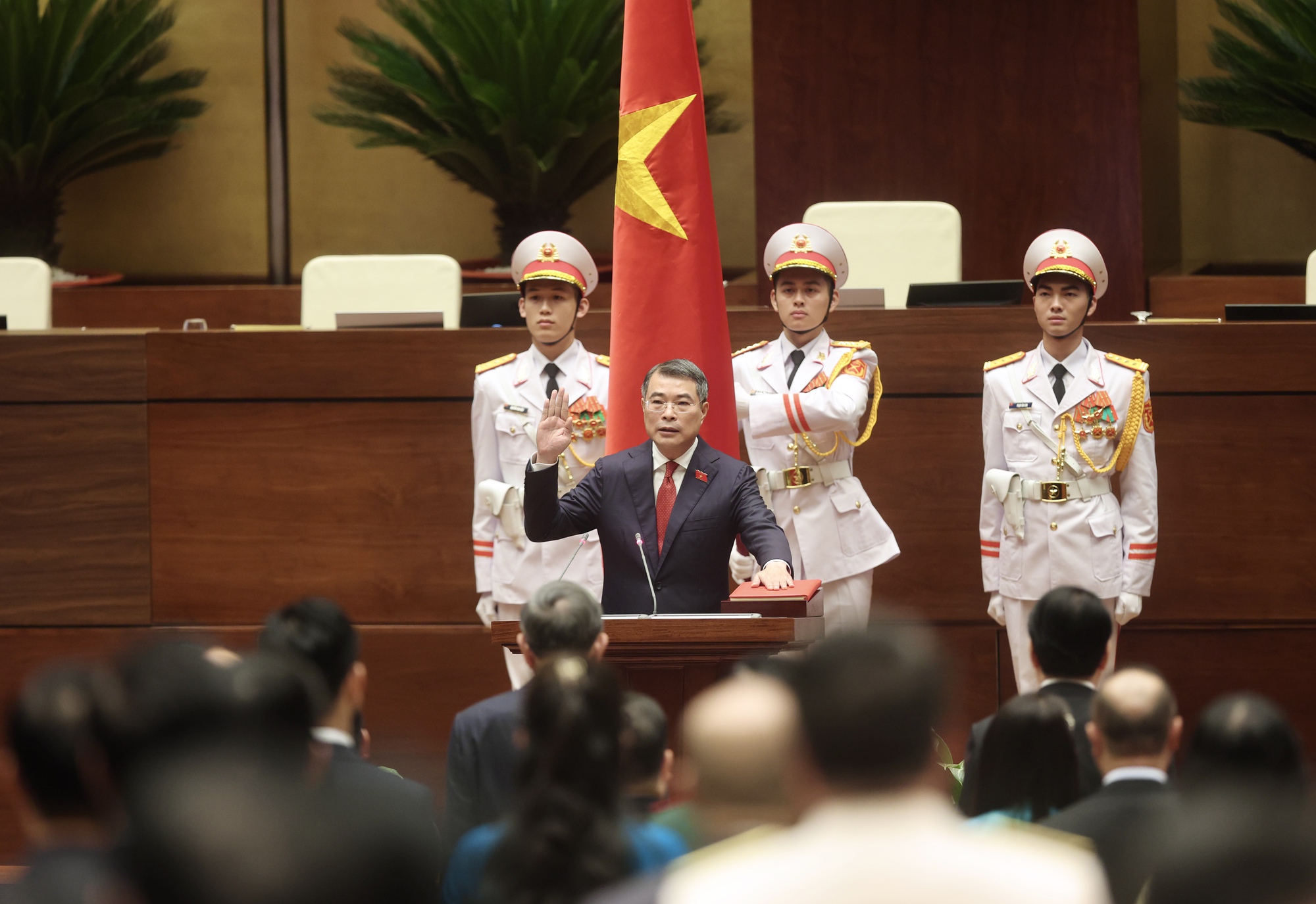 TTg Le Minh Hung.jpg
