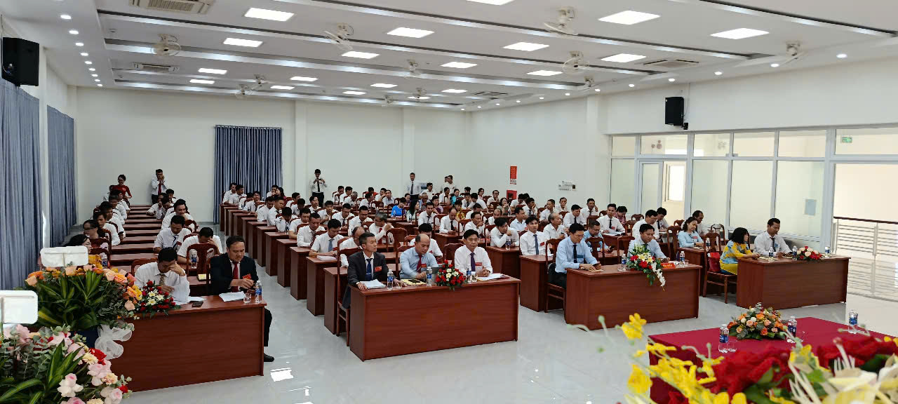 quang canh hoi nghi 2.jpg